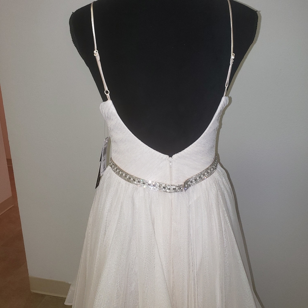 New Light Champagne Layered Dress size 9 - Picture 5 of 8